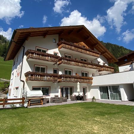 Garni B&B Schenk Selva di Val Gardena Dış mekan fotoğraf