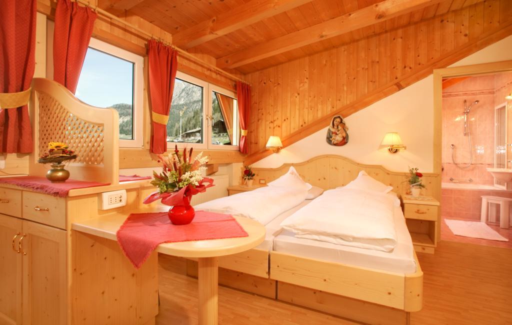 Garni B&B Schenk Selva di Val Gardena Oda fotoğraf