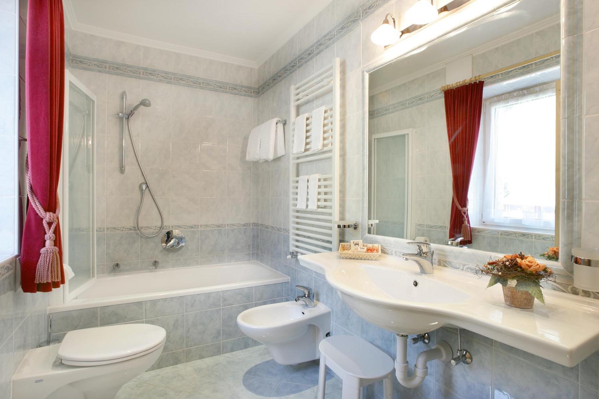Garni B&B Schenk Selva di Val Gardena Oda fotoğraf