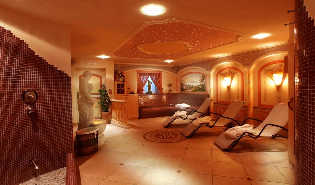 Garni Schenk Otel Selva di Val Gardena Dış mekan fotoğraf